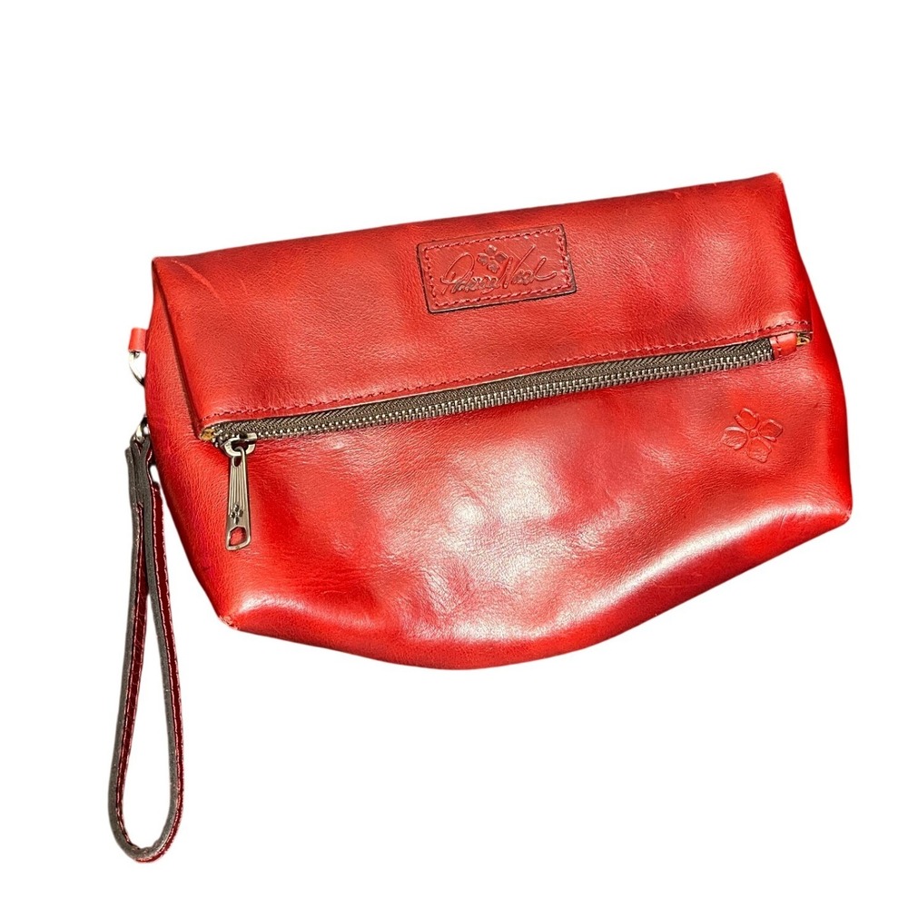 PATRICIA NASH:‎ VALERIE GLAZED LEATHER FOLDING WRISTLET BERRY RED CLUTCH PURSE